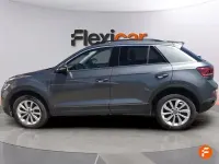 Usado VW T-Roc Life 150 CV (110 kW) 2024 Gris SUV