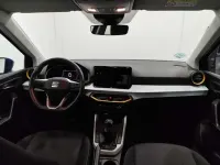 Usado Seat Arona Xperience 116 CV (85 kW) 2025 Gris / plata SUV