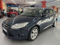 Usado Ford Focus Trend 125 CV (91 kW) 2014 Azul Familiar