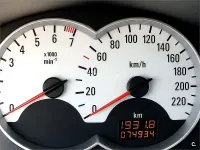 Usado Opel Corsa Enjoy 80 CV (58 kW) 2006 Gris / plata Utilitario