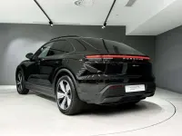 Usado Porsche Macan 264 kW (360 CV) 2025 Negro SUV