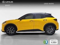 Usado Lexus LBX 137 CV (100 kW) 2025 Amarillo SUV