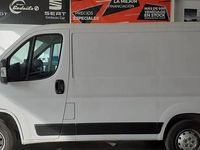Usado Peugeot Boxer 120 CV (88 kW) 2023 Epr blanc icy Van