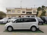 Usado VW Touran Edition 105 CV (77 kW) 2008 Gris / plata Monovolumen