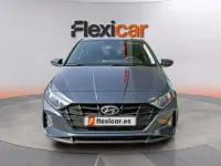 Usado Hyundai i20 84 CV (61 kW) 2022 Gris Utilitario