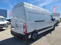 Usado Renault Master 135 CV (99 kW) 2023 Blanco Monovolumen
