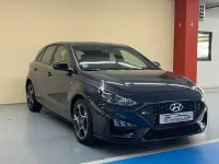 Usado Hyundai i30 N Line 120 CV (88 kW) 2024 Gris