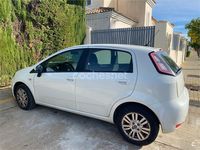 Usado Fiat Punto Pop 75 CV (55 kW) 2012 Blanco Berlina