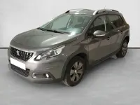 Usado Peugeot 2008 Signature Sky 110 CV (80 kW) 2019 Gris SUV