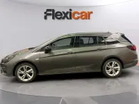 Usado Opel Astra Business 147 CV (108 kW) 2021 Gris Familiar