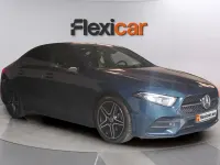 Usado Mercedes A200 163 CV (119 kW) 2019 Azul Berlina