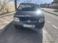 Usado VW Touran Advance 105 CV (77 kW) 2006 Negro Monovolumen