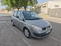Usado Renault Scénic 130 CV (95 kW) 2008 Gris / plata Monovolumen