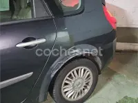 Usado Renault Scenic E-Tech Dynamique 130 CV (95 kW) 2007 Negro Monovolumen
