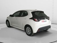Usado Toyota Yaris Hybrid Business Edition 116 CV (85 kW) 2022 Blanco Berlina