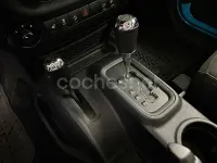 Usado Jeep Wrangler Sahara 284 CV (208 kW) 2017 Azul SUV