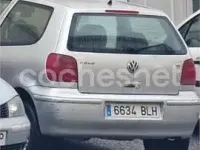 Usado VW Polo Highline 75 CV (55 kW) 2001 Gris / plata Berlina