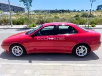 Usado Alfa Romeo 156 120 CV (88 kW) 1999 Rojo Berlina