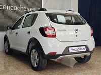 Usado Dacia Sandero Stepway 90 CV (66 kW) 2016 Blanco