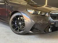 Usado BMW M5 727 CV (534 kW) 2025 Gris / plata Familiar