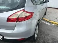 Usado Renault Mégane III Dynamique 110 CV (80 kW) 2009 Gris / plata Berlina