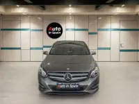Usado Mercedes B180 109 CV (80 kW) 2016 Gris Utilitario
