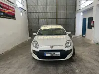 Usado Fiat Punto Active 77 CV (56 kW) 2010 Blanco Utilitario
