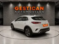 Usado Kia XCeed 120 CV (88 kW) 2023 Blanco SUV