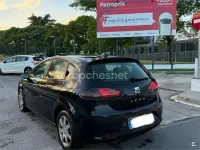 Usado Seat Leon Sport 105 CV (77 kW) 2006 Negro Utilitario