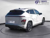 Usado Hyundai Kona N Line 120 CV (88 kW) 2024 Blanco SUV
