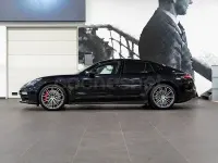 Usado Porsche Panamera Turbo 550 CV (404 kW) 2020 Negro Berlina