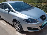 Usado Seat Leon Reference 90 CV (66 kW) 2010 Gris Utilitario