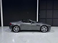 Usado Aston Martin V8 Vantage 420 CV (308 kW) 2009 Gris claro Descapotable