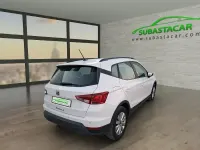 Usado Seat Arona Style Plus 110 CV (80 kW) 2022 Blanco SUV
