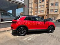 Usado VW T-Roc Advance 150 CV (110 kW) 2018 Rojo SUV