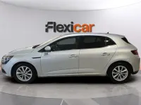 Usado Renault Mégane Zen 131 CV (96 kW) 2017 Gris Berlina