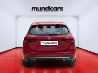 Usado Mercedes B200 165 CV (121 kW) 2019 Rojo Utilitario