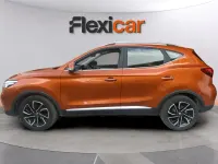 Usado MG ZS Luxury 111 CV (81 kW) 2023 Naranja Berlina