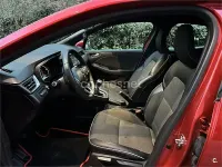 Usado Renault Clio V LIMITED 90 CV (66 kW) 2021 Rojo Berlina
