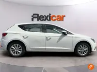 Usado Seat Leon ST Reference 116 CV (85 kW) 2018 Blanco Familiar