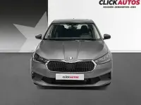 Usado Skoda Fabia Essence 95 CV (69 kW) 2025 Plata Utilitario