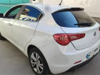 Usado Alfa Romeo Giulietta Distinctive 105 CV (77 kW) 2011 Blanco Utilitario