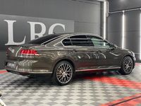 Usado VW Passat Sportline 150 CV (110 kW) 2015 Marrón Berlina