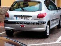 Usado Peugeot 206 70 CV (51 kW) 2002 Gris / plata Berlina