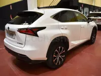 Usado Lexus NX300h Sport Line 197 CV (144 kW) 2017 Blanco SUV