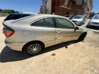 Usado Mercedes C220 143 CV (105 kW) 2002 Beige Berlina