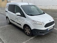 Usado Ford Tourneo Courier Trend 100 CV (73 kW) 2018 Blanco Monovolumen