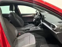 Usado Seat Leon FR 150 CV (110 kW) 2024 Rojo Familiar