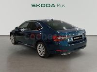 Usado Skoda Superb 218 CV (160 kW) 2022 Azul Berlina