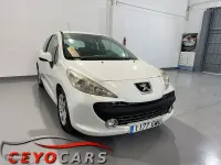 Usado Peugeot 207 Sport 90 CV (66 kW) 2009 Blanco Berlina